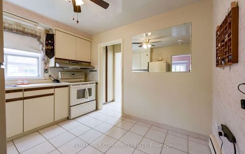 Photo 9 at 4 Hughes Place, Maryvale, Toronto