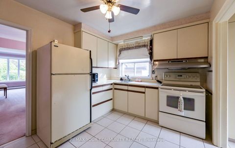 Photo 10 at 4 Hughes Place, Maryvale, Toronto