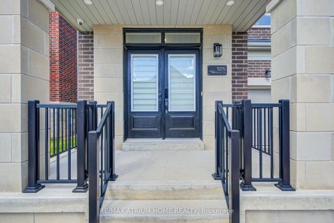 Photo 1 at 126 Hartney Drive, Rural Richmond Hill, Richmond Hill