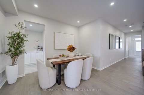 Photo 5 at 126 Hartney Drive, Rural Richmond Hill, Richmond Hill