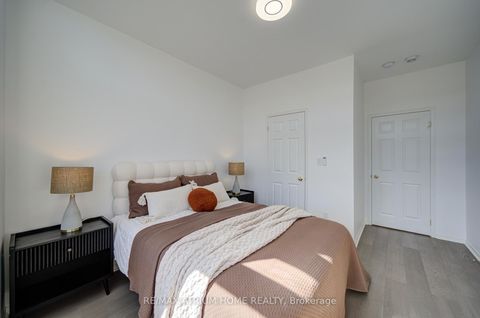 Photo 26 at 126 Hartney Drive, Rural Richmond Hill, Richmond Hill