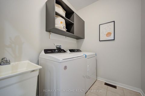 Photo 30 at 126 Hartney Drive, Rural Richmond Hill, Richmond Hill