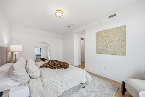 Photo 25 at 409 - 505 Glencairn Avenue, Lawrence, Toronto