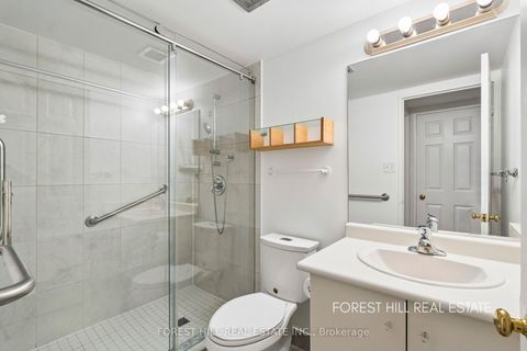 Photo 14 at 301B - 195 St. Patrick Street, Chinatown, Toronto