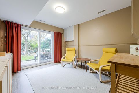 Photo 37 at 6 - 45 Birchmount Road, Cliffside, Toronto