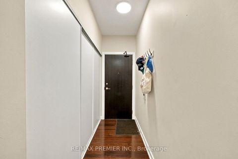 Photo 9 at 1405 - 33 CHARLES Street, Yonge Corridor, Toronto