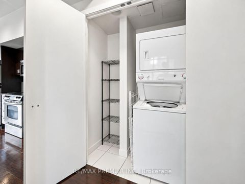 Photo 28 at 1405 - 33 CHARLES Street, Yonge Corridor, Toronto