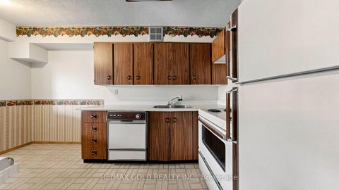 Photo 19 at 1504 - 270 Scarlett Road, Smythe, Toronto