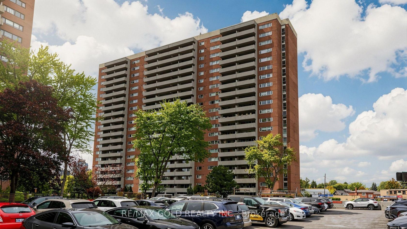 1504 - 270 Scarlett Road, Smythe, Toronto 