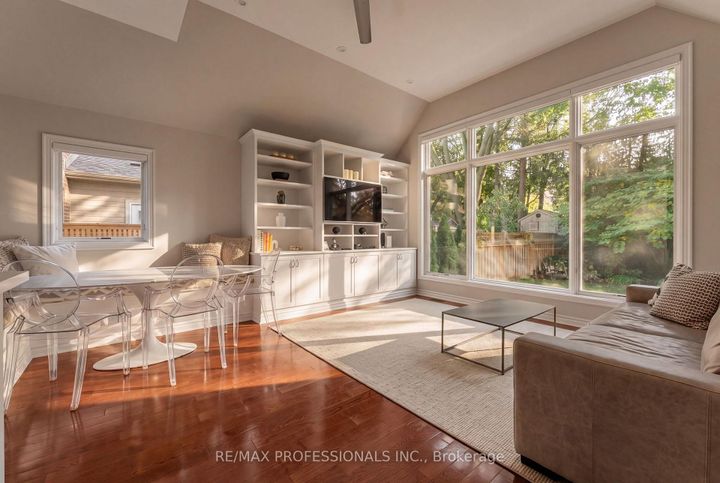 Photo 1 at 84 Humbervale Boulevard, Queensway, Toronto