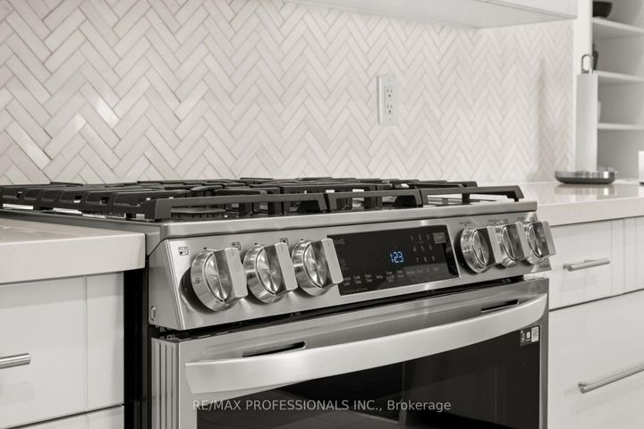 Photo 20 at 84 Humbervale Boulevard, Queensway, Toronto
