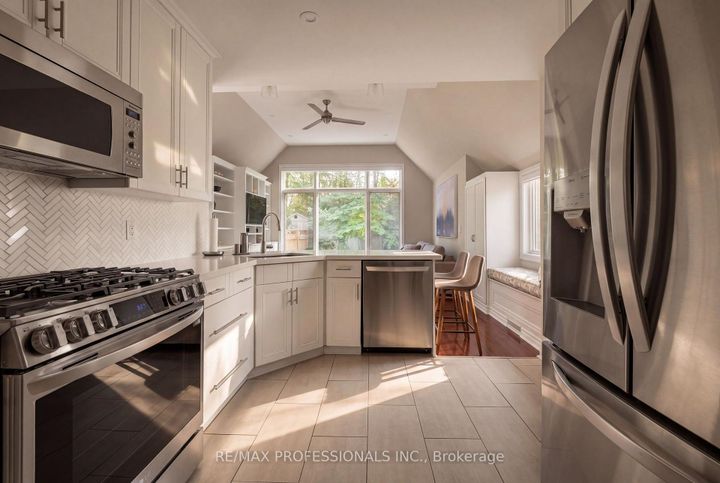 Photo 21 at 84 Humbervale Boulevard, Queensway, Toronto