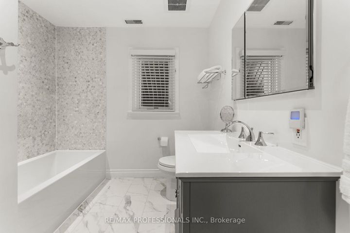 Photo 23 at 84 Humbervale Boulevard, Queensway, Toronto