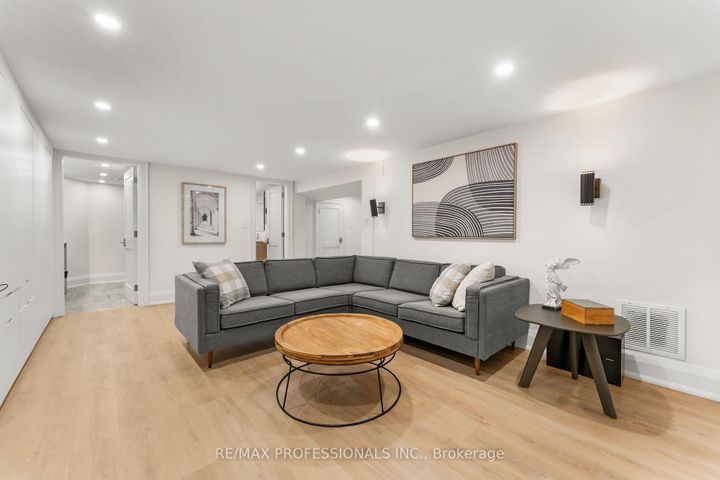 Photo 38 at 84 Humbervale Boulevard, Queensway, Toronto
