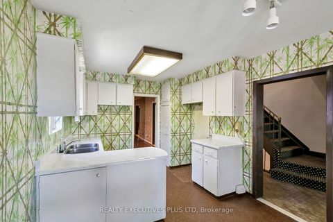 Photo 6 at 12 Mandel Crescent, Steeles, Toronto