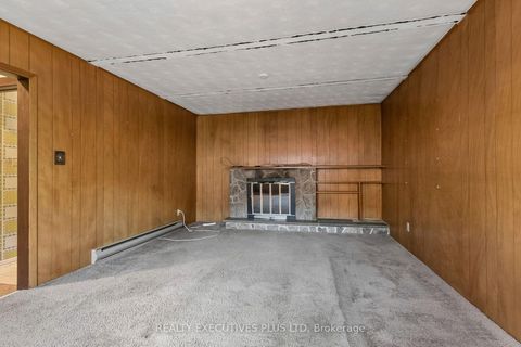 Photo 14 at 12 Mandel Crescent, Steeles, Toronto
