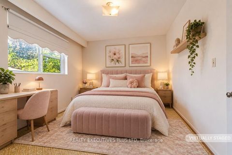 Photo 24 at 12 Mandel Crescent, Steeles, Toronto