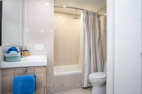 Photo 9 at NPH7 - 2261 Lake Shore Boulevard W, Mimico, Toronto