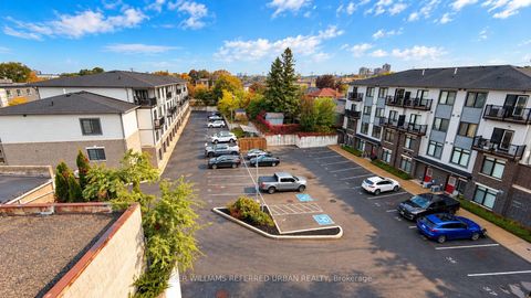 Photo 2 at 25 - 630 Rogers Road, Eglinton West, Toronto