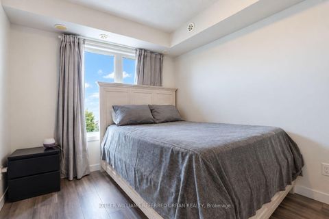 Photo 4 at 25 - 630 Rogers Road, Eglinton West, Toronto