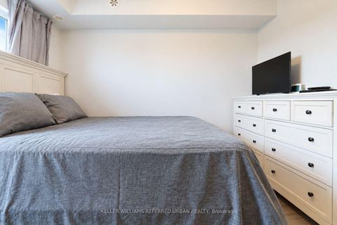 Photo 5 at 25 - 630 Rogers Road, Eglinton West, Toronto
