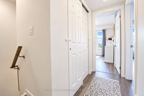 Photo 6 at 25 - 630 Rogers Road, Eglinton West, Toronto