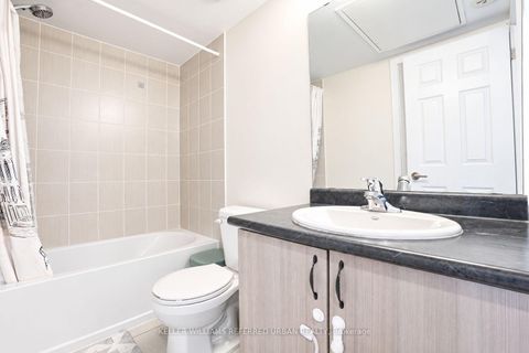 Photo 7 at 25 - 630 Rogers Road, Eglinton West, Toronto