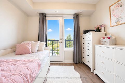 Photo 10 at 25 - 630 Rogers Road, Eglinton West, Toronto