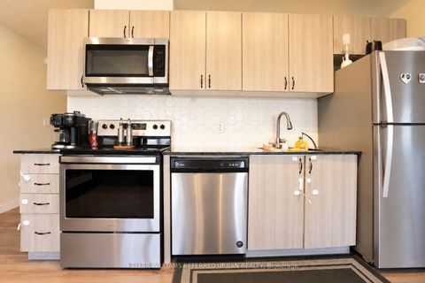 Photo 19 at 25 - 630 Rogers Road, Eglinton West, Toronto