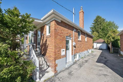 Photo 2 at 45 Seventeenth Street, New Toronto, Toronto