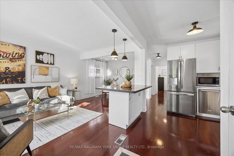 Photo 5 at 45 Seventeenth Street, New Toronto, Toronto