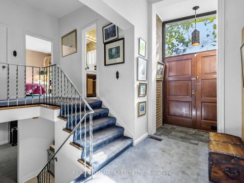 Photo 4 at 91 Larkfield Drive, Don Mills, Toronto