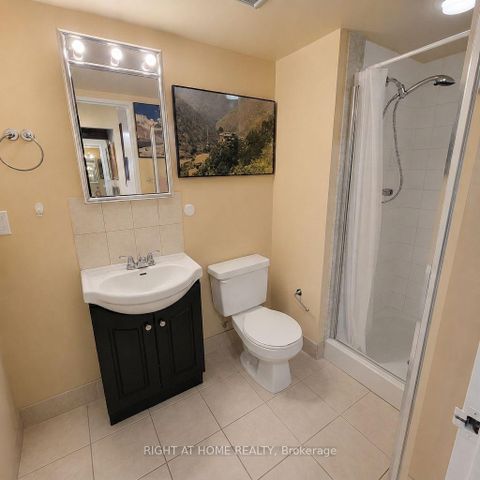 Photo 7 at 706 - 61 Markbrook Lane, Jamestown, Toronto