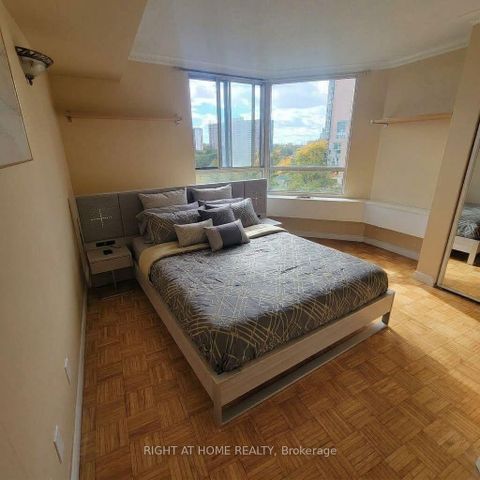 Photo 9 at 706 - 61 Markbrook Lane, Jamestown, Toronto