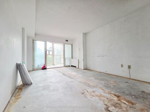 Photo 5 at 409 - 705 King Street W, Niagara, Toronto