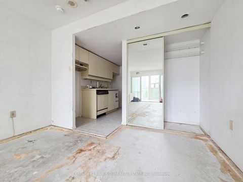 Photo 8 at 409 - 705 King Street W, Niagara, Toronto