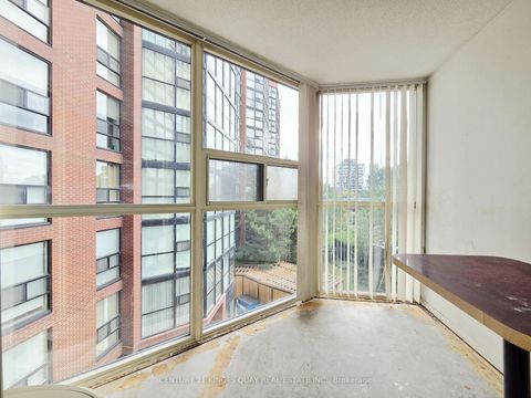 Photo 10 at 409 - 705 King Street W, Niagara, Toronto