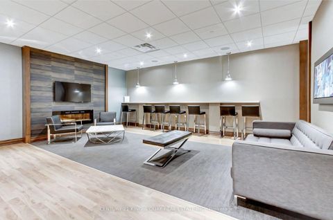 Photo 11 at 409 - 705 King Street W, Niagara, Toronto