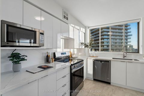 Photo 22 at 2214 - 44 St Joseph Street, Bay Street Corridor, Toronto