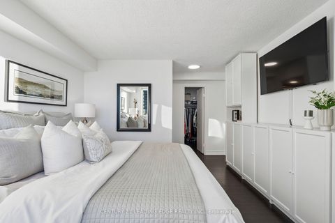 Photo 32 at 2214 - 44 St Joseph Street, Bay Street Corridor, Toronto