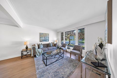 Photo 5 at 104 Benshire Drive, Woburn, Toronto