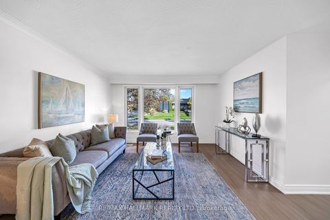 Photo 7 at 104 Benshire Drive, Woburn, Toronto