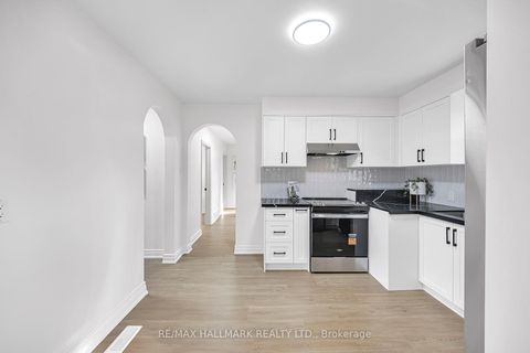 Photo 11 at 104 Benshire Drive, Woburn, Toronto