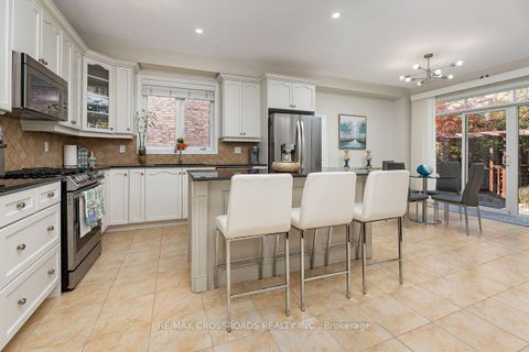 Photo 13 at 120 Golden Orchard Road, Patterson, Vaughan