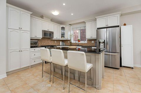Photo 14 at 120 Golden Orchard Road, Patterson, Vaughan