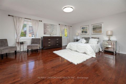 Photo 18 at 120 Golden Orchard Road, Patterson, Vaughan