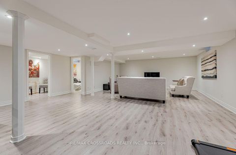 Photo 33 at 120 Golden Orchard Road, Patterson, Vaughan