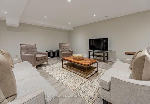 Photo 34 at 120 Golden Orchard Road, Patterson, Vaughan