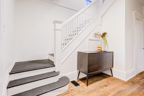 Photo 11 at 32 Thome Crescent, Wychwood, Toronto