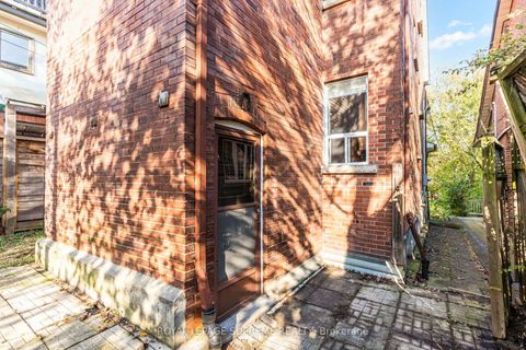 Photo 26 at 32 Thome Crescent, Wychwood, Toronto